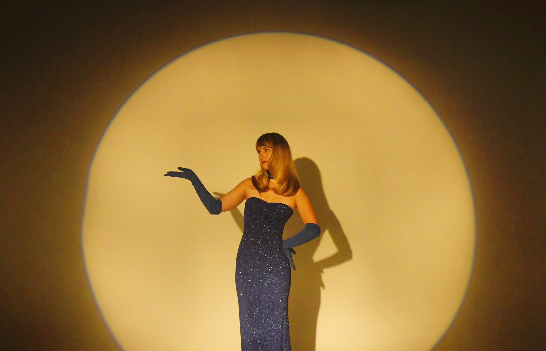 MOLLY LEWIS in Vancouver, BC Timbre Concerts